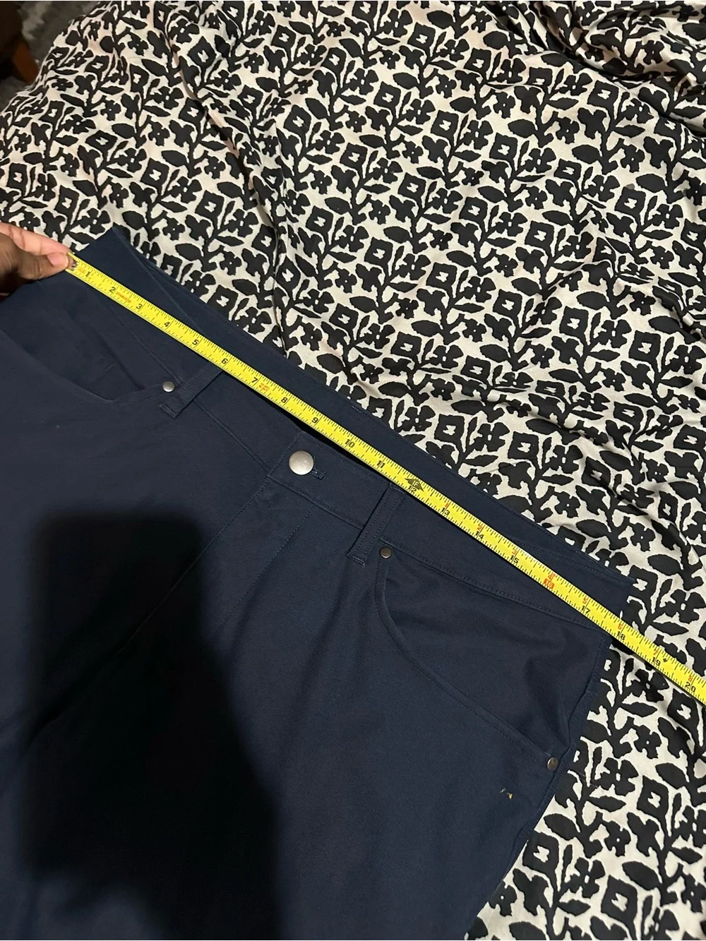 Lululemon ABC Slim Fit Warpstreme Pants Mens Sz 34 Navy Blue Chino Preppy